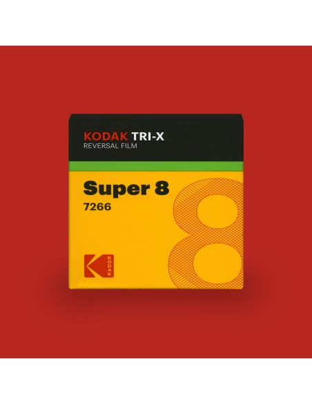 Carrete Super 8 Kodak Tri-X 7266 – Blanco y Negro 15 m