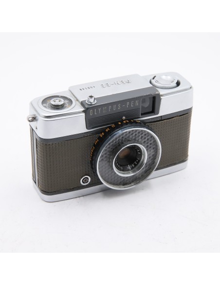Olympus Pen EE - Half Frame 35mm con Zuiko 28mm f/3.5 y Selenio