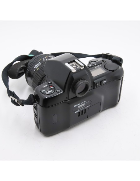 Nikon F-801s + AF Nikkor 35-80mm f/4-5.6D - SLR Autofocus Semipro