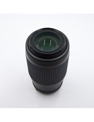 Lente Nikon 75-240mm f/4.5-5.6 con Parasol -...