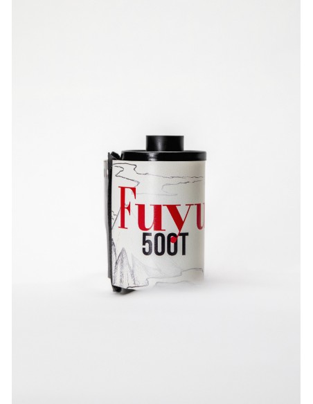 Fuyu 500T - Kodak Vision3 500T AHU Sin Remjet | Handspooled Miyagi | 35mm 36exp