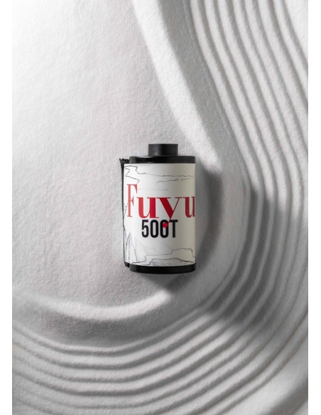 Fuyu 500T - Kodak Vision3 500T AHU Sin Remjet | Handspooled Miyagi | 35mm 36exp
